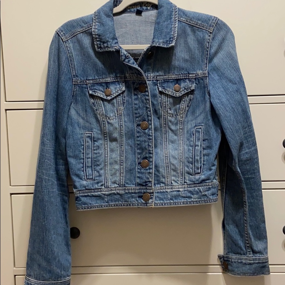 Women’s American Eagle Denim Jacket - Medium